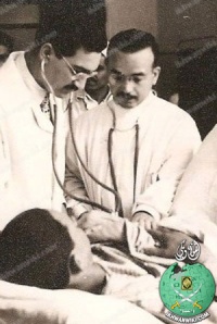 الدكتور النتشة يطبب أهل الخليل