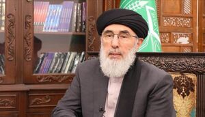 حكمتيار يعلن دعمه لحكومة.jpg