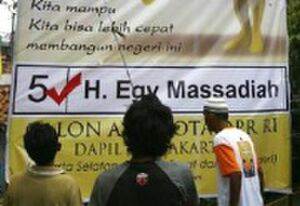 الدعاية الانتخابية تنتشربشوارعالعاصمى الاندونيسية جاكرتا.jpg